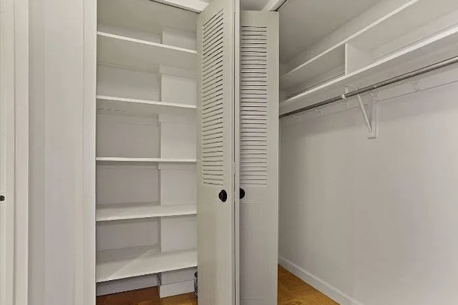 Closet - Letterman House