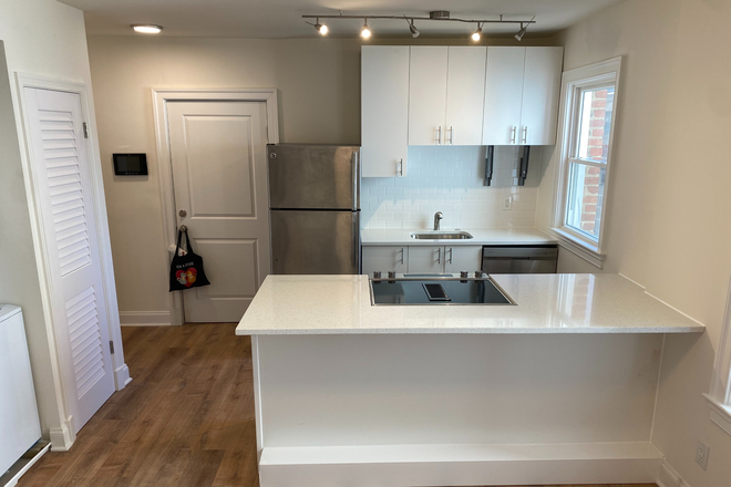 Kitchen - 4240 39th Street NW - AU / Tenleytown Apartments