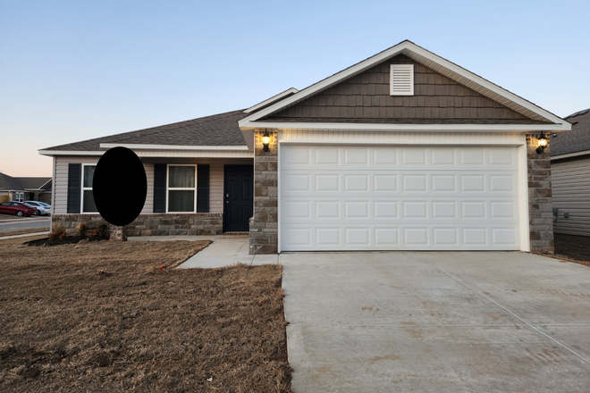 Front view - 1 Room available; furnished, single story home in quiet place, plenty of parkings, close to