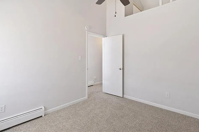 Bedroom - Private Townhouse Straight Shot to UCCS