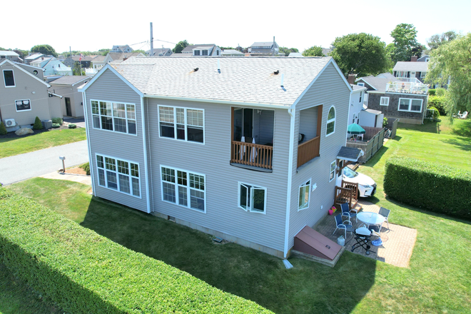 photo - 1 Elizabeth Rd, Narragansett, RI 02882 House