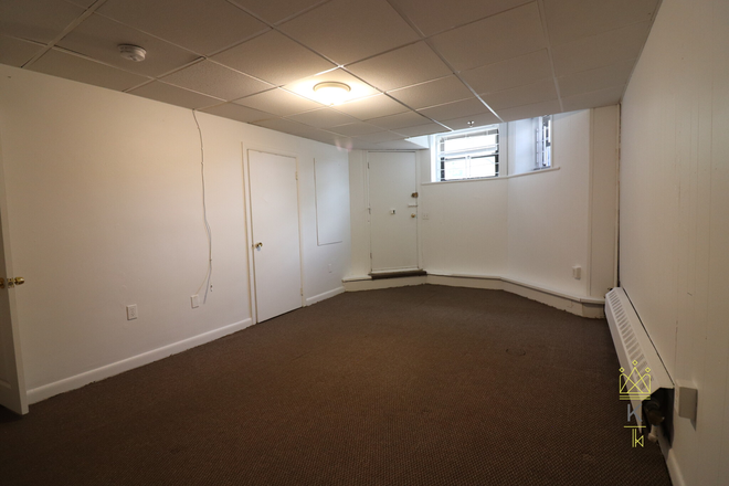 Bedroom - Affordable 2 Bedroom Across from NEU Apartments