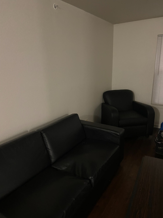 Living room - Club at chandler crossing Apartments