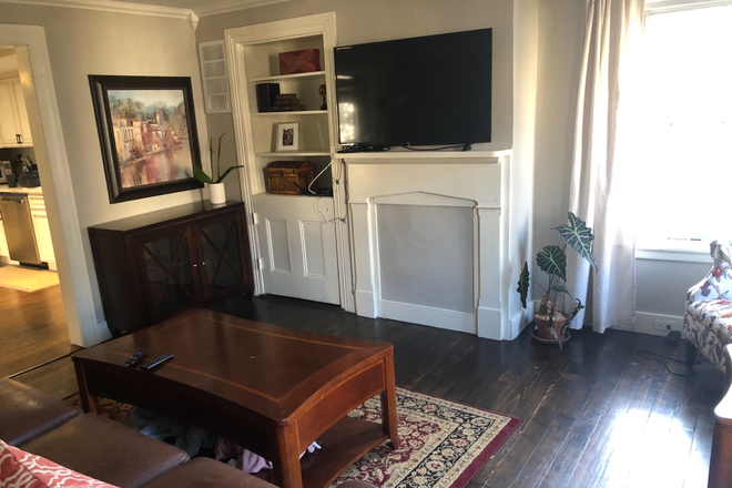 Shared living room - Furnished room for PU affiliate-Chestnut St-Princeton House