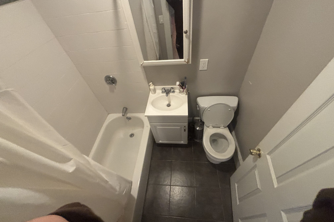 Bathroom - 3 Bedroom Apartment on Comm Ave, Close to campus