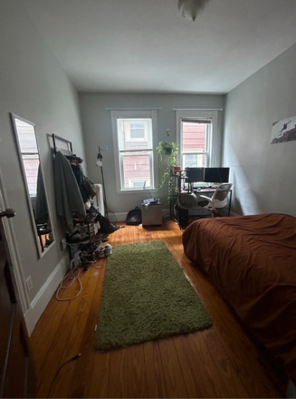 Bedroom 2 - 1 rooms available from July 1st- End of August. 4 Bed 2 Bath, w/ a spacious kitchen & Balcony