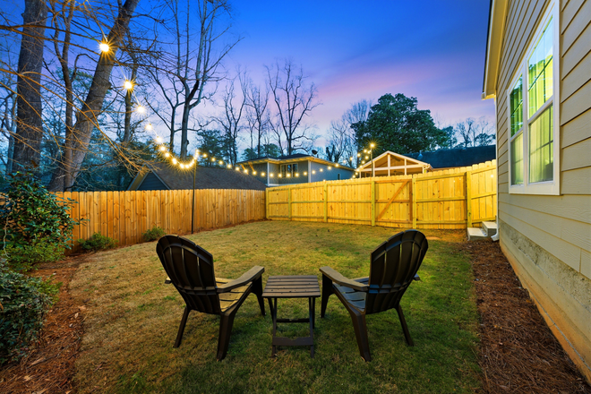 Backyard - Furnished 2BR Guest House | Walk to Emory | All Utilities Included | Flexible 1 to 12 Month Terms