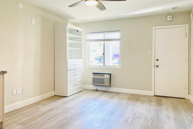  - AVAILABLE NOW! STUDIO APARTMENTS IN THE HEART OF LA JOLLA! ONLY $1,700/mo