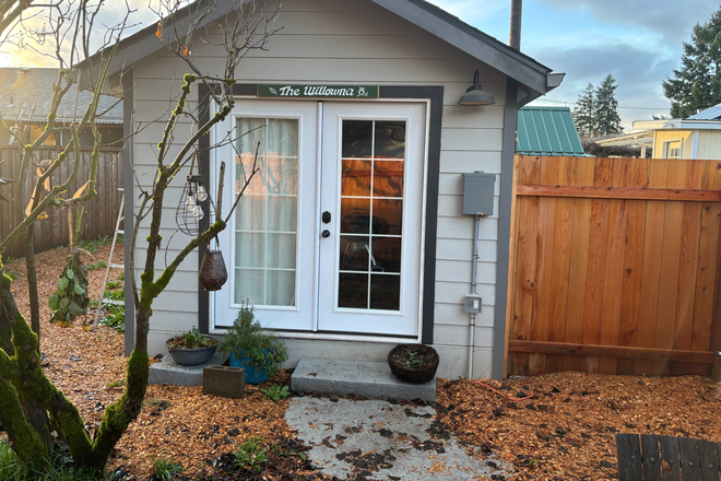 Cottage Entrance - Brand New Small Cottage with a Separate Entrance! Rental