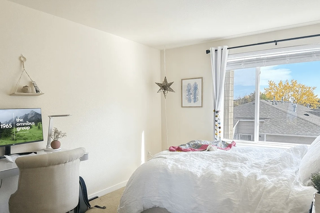 Bedroom Available. Picture from listing. - Landmark Lofts