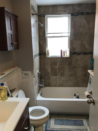 Bathroom - Gorgeous 5Bed/2Bath Duplex Space of Living! Apartments