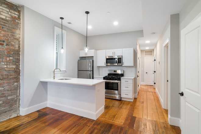 Call NOW for showings! 617-236-8600 - SUMNER ST - *25% OFF FEE* LUXE FLR THRU 4BR IN JEFFRIES POINT AVAIL *9/1/2026* W/ IN UNIT W/D, DECK Apartments