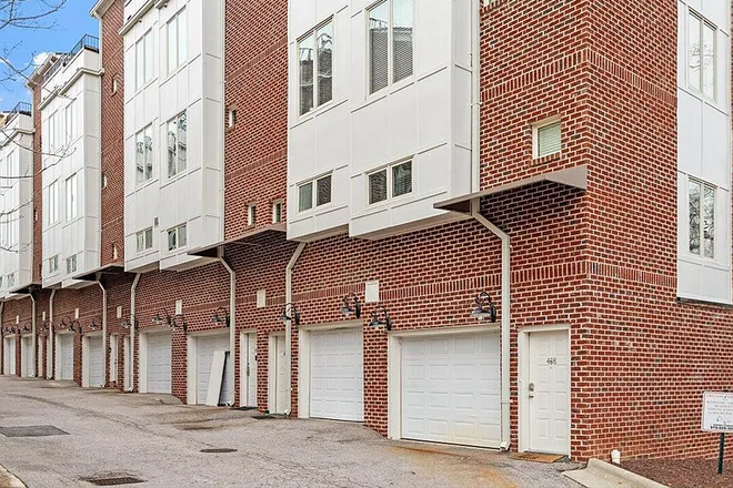 Outside View - Spring 2027 Sublease, 400 W Rosemary Neighborhood, Spacious Private Bed + Bath Condo