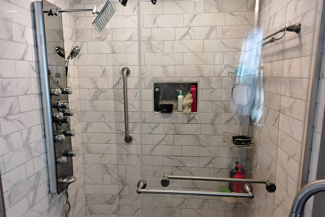 Shared bath Shower - Furnished Room Available, International Guest Welcome House