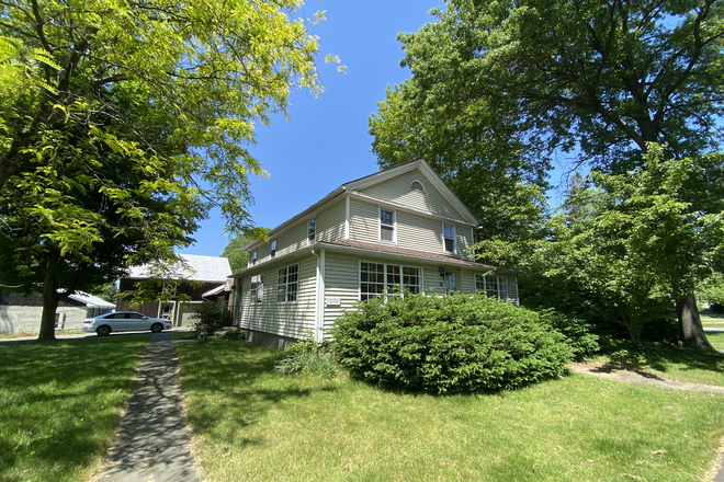 Exterior - 37 Middle Street U2 Apartments