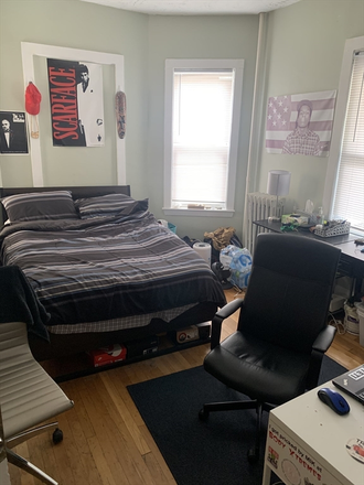 Sample Bedroom #5 - Cheap 5 Bed 2 Bath on Cherokee! Laundry!!