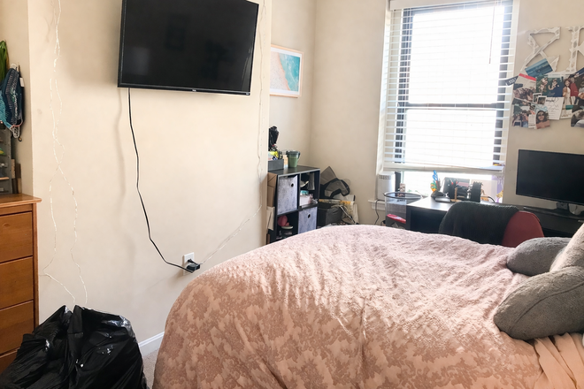 Bedroom #1 - 3 Bed in Symphony!! Apartments