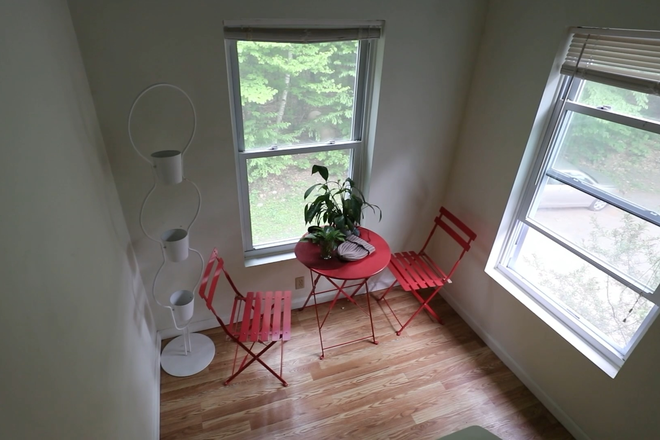  - Old Amherst Apartments - Amherst/Belchertown line - on bus line