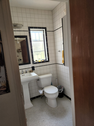 Bathroom - Housemate wanted