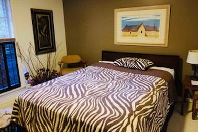 Bedroom - Heatherwood Neighborhood House