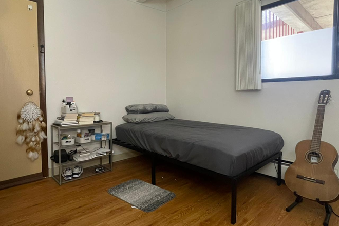 Bedroom - Newton Court - Graduate Housing Apartments