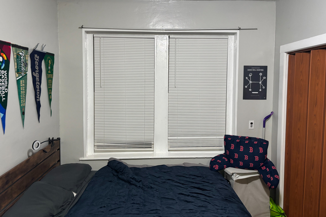 Living Space - Beacon Hill Studio Anderson St