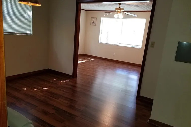 Living Room - House 4 blocks from campus