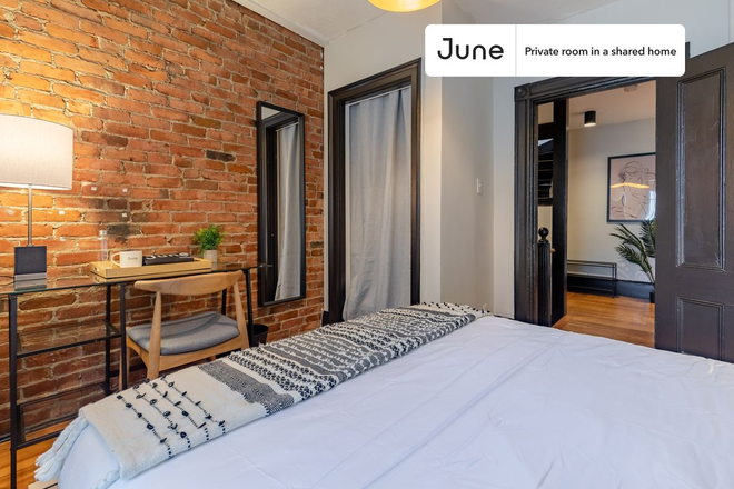 Photo - Private bedroom in 5 bed/2 bath Home