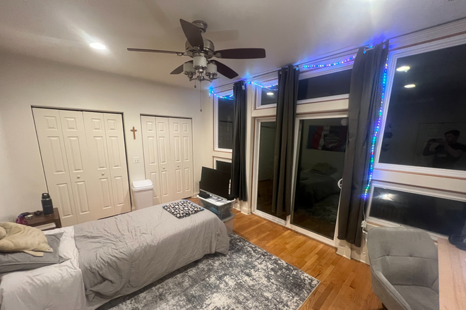 Bedroom - 1Bed Private Room Sublease Apartments