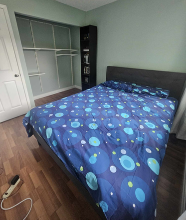 Bedroom - Fully Furnished Room for Rent, in 3 Bedroom Home by Clarkson GO, all utilities included