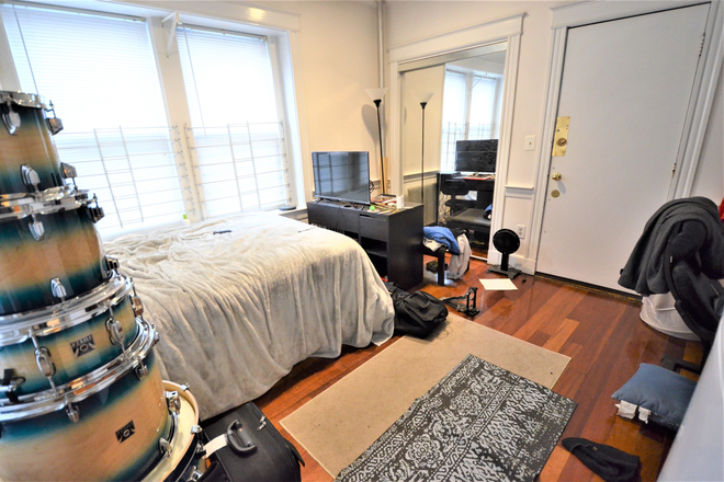 Studio - Large Studio Available 9/1/26! *CONTACT NOAH 603-470-8181 Apartments