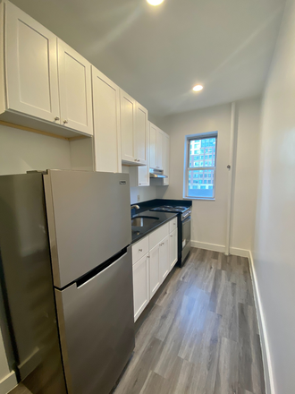 . - Renovated 3-bed on Peterborough. No broker fee. Contact Will McGowan 617.512.5822 Apartments