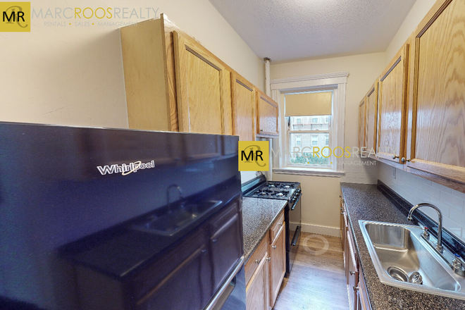 Call NOW for showings! 617-236-8550 - BOYLSTON ST - *NO FEE!* 1BR SPLIT FOR 2 PPL NEAR CLASS W/ H&HW INC, LNDRY IN BLDNG AVAIL *9/1/2025*