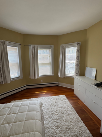 Bedroom - ? Campus Sublet: 1BR in 3-Person Unit