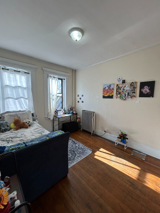 Bedroom - 3 Bed Available 9/1/26! *CONTACT NOAH 603-470-8181 Apartments