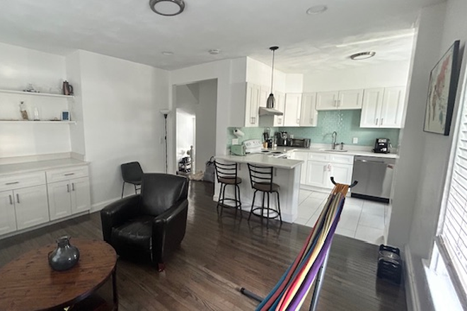 Living Room & Kitchen area - 4-Bedroom 2-bath Apartment in Malden – 5 min walk to T station