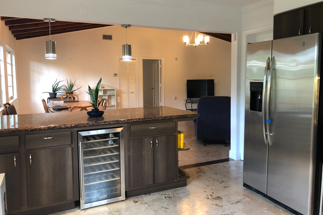 Kitchen - Master Bedroom in Charming Coral Gables House -- 1 mile from Campus (Girls Only Please)