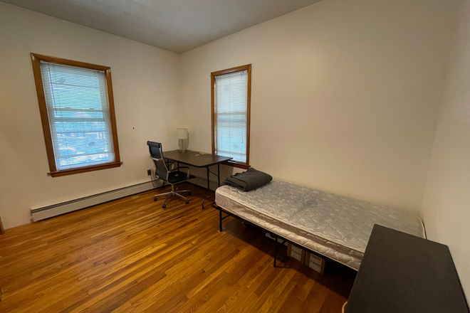 1F_1 - furnished clean rooms Porter Square 8-min walk parking