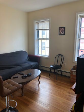 Call NOW for showings! 617-236-8600 - PHILLIPS ST - *NO FEE* LRG MODERN TRUE 3BR ON BEACON HILL *AVAIL NOW* W/ LNDRY IN BLDNG, H&HW INC Apartments