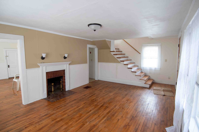 Living room - 2 Bedroom Home in Greenfield