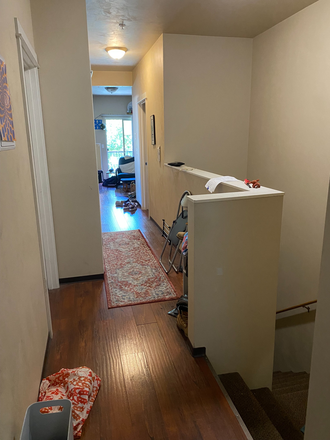 Main hallway from the stairs - Alder Park Apartments