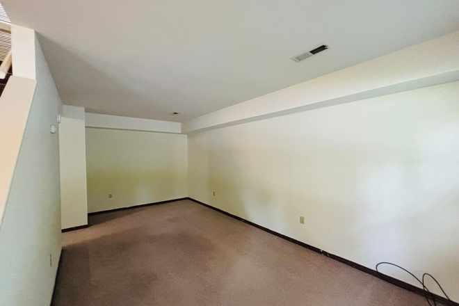 Photo - 2 Bedroom 1.5 Bathroom Townhouse