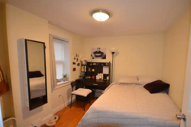 Bedroom - THE FENWAY - HUGE LUXURY 5 BED IN AMAZING LOCATION! AVAILABLE 09/01/2026! Apartments