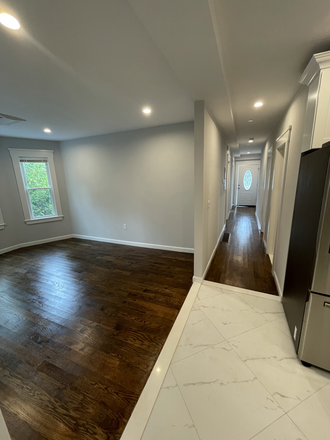 Call NOW for showings! 617-236-8600 - RAYMOND AVE - *6/1/2027* GET A HEAD START ON NEXT YEAR'S APT - 4BR/2BA W/ LNDRY IN BLDNG, RNTL PRKNG