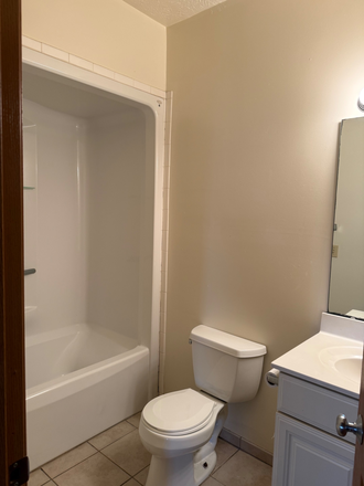 bathroom - State Street Towers