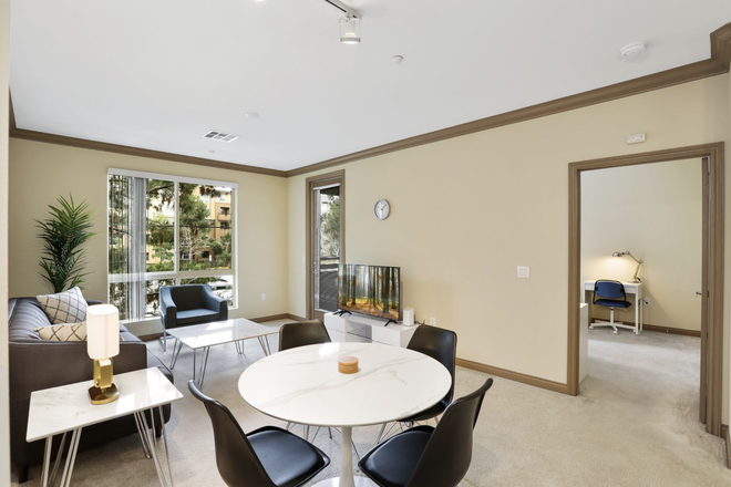 Dining Room - Fully Furnished Student/Intern Housing - Shared Rooms Apartments