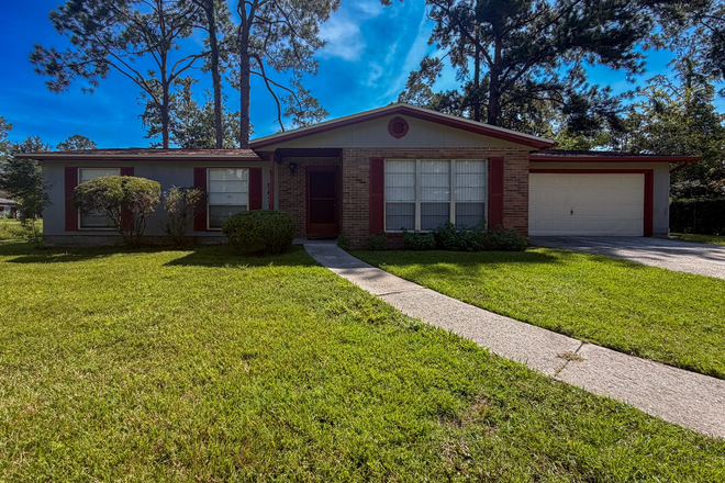  - 3BR/2BA Pet Friendly House in NW Gainesville - available end of September!