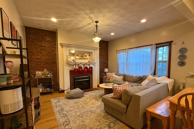 Living Area - Private Room Sublet Available for May 1 - August 31 in 4 bed 2 bath Apartments