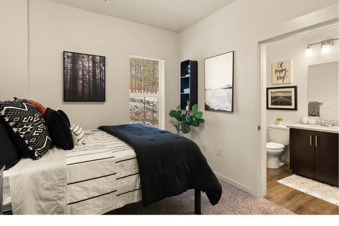 Bedroom - Freemont Station
