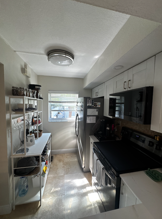 Kitchen - Bright & Comfy Spare Room - Ideal for UM Student or Staff Condo